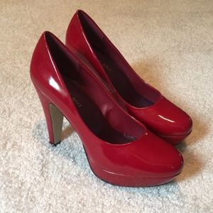 NIB Red Patent Leather Platform Heels 👠 Sz 8